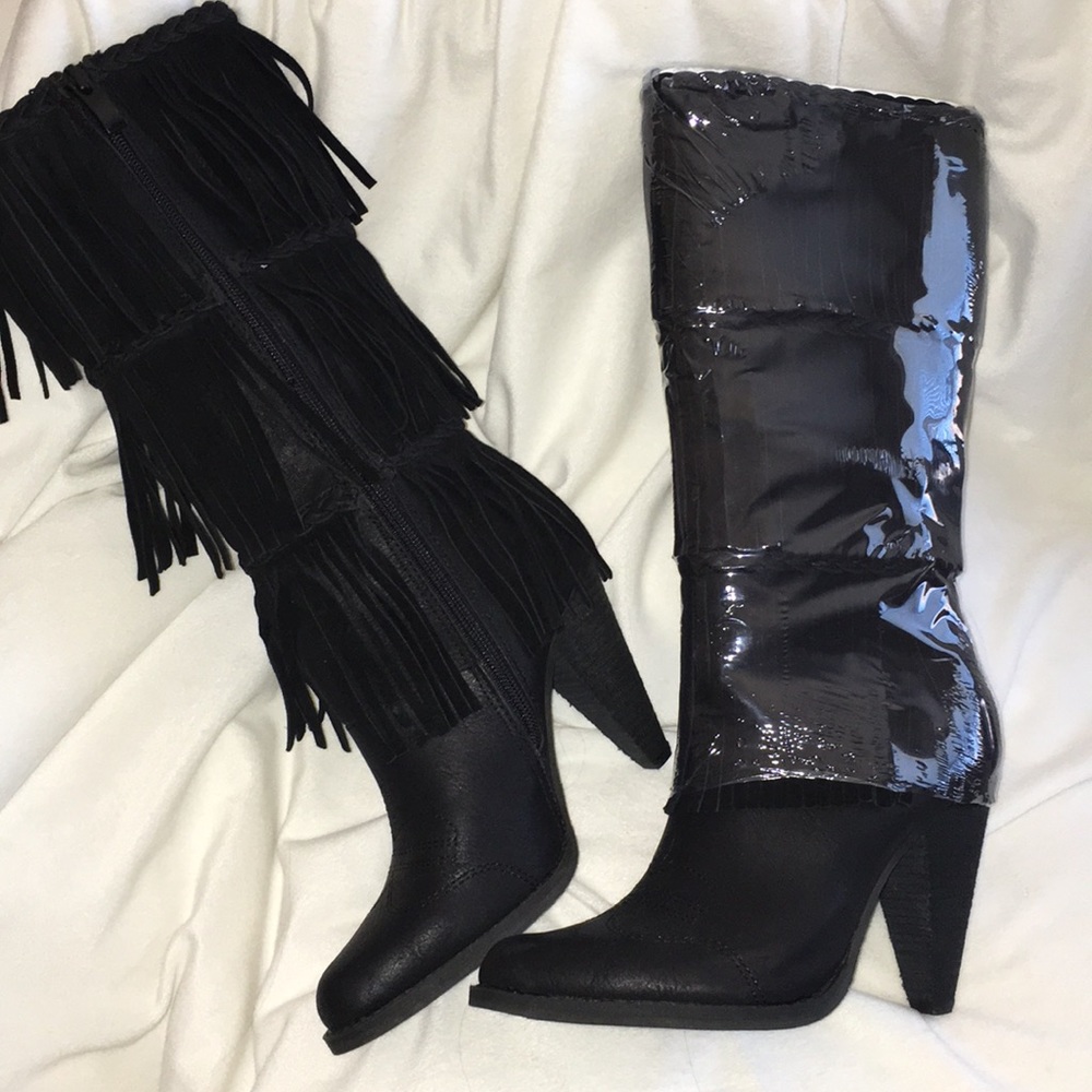 FRINGE HEELED BOOTS - Picture 1 of 6